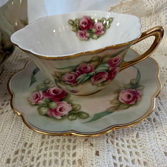 Floral Teapot and Teacup Set‎ with Gold Accents - Picture 2 of 9